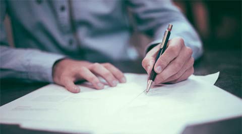 signature d'un  contrat dommage-ouvrage