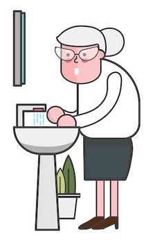 femme âgée utilisant un lavabo