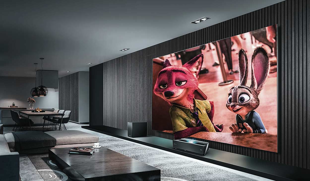 grand écran dans un salon design